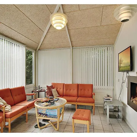 Tatil Evi Three-bedroom Holiday In Glesborg
